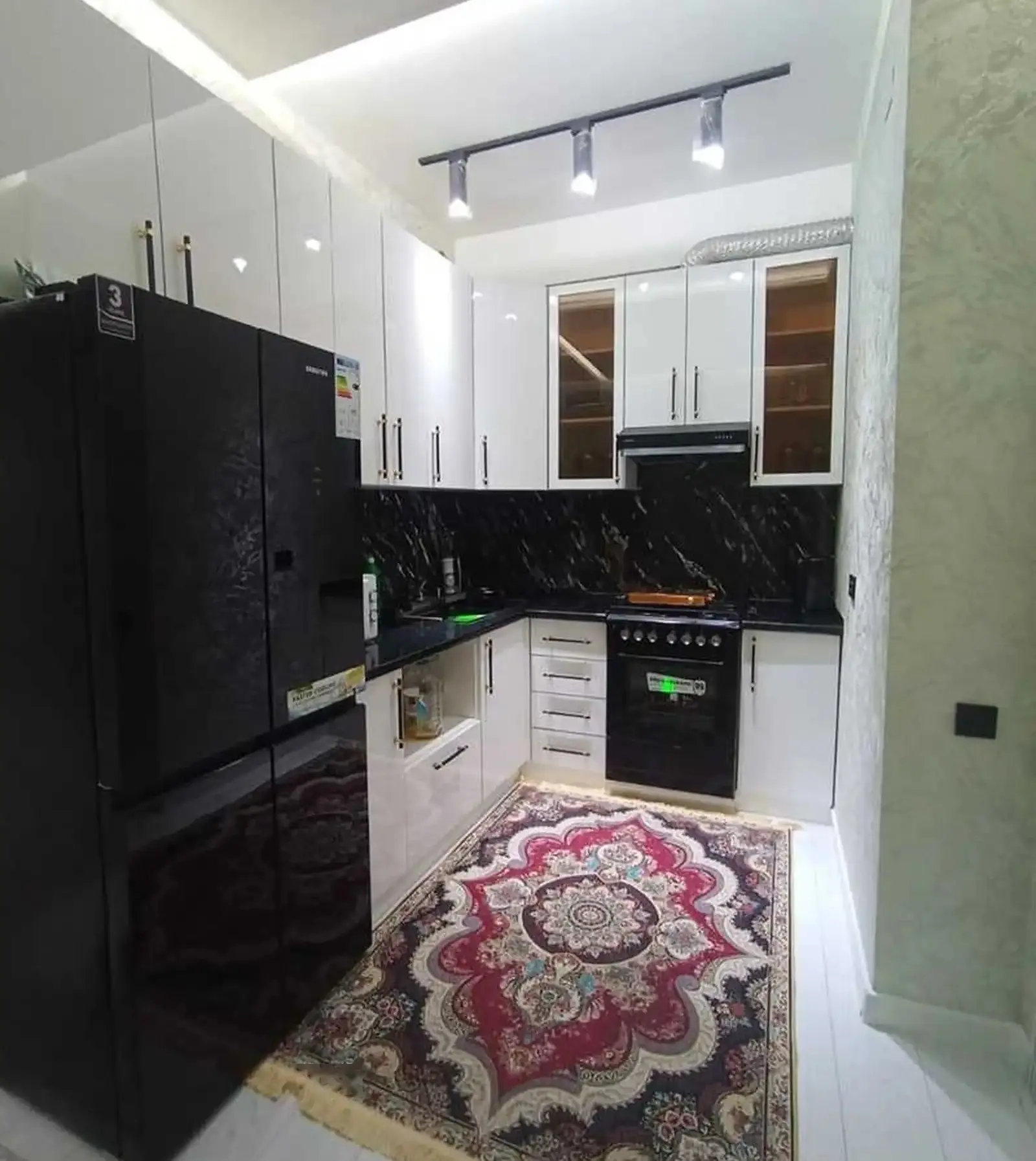 2-комн. квартира, 11 этаж, 83м², Молодёжный театр