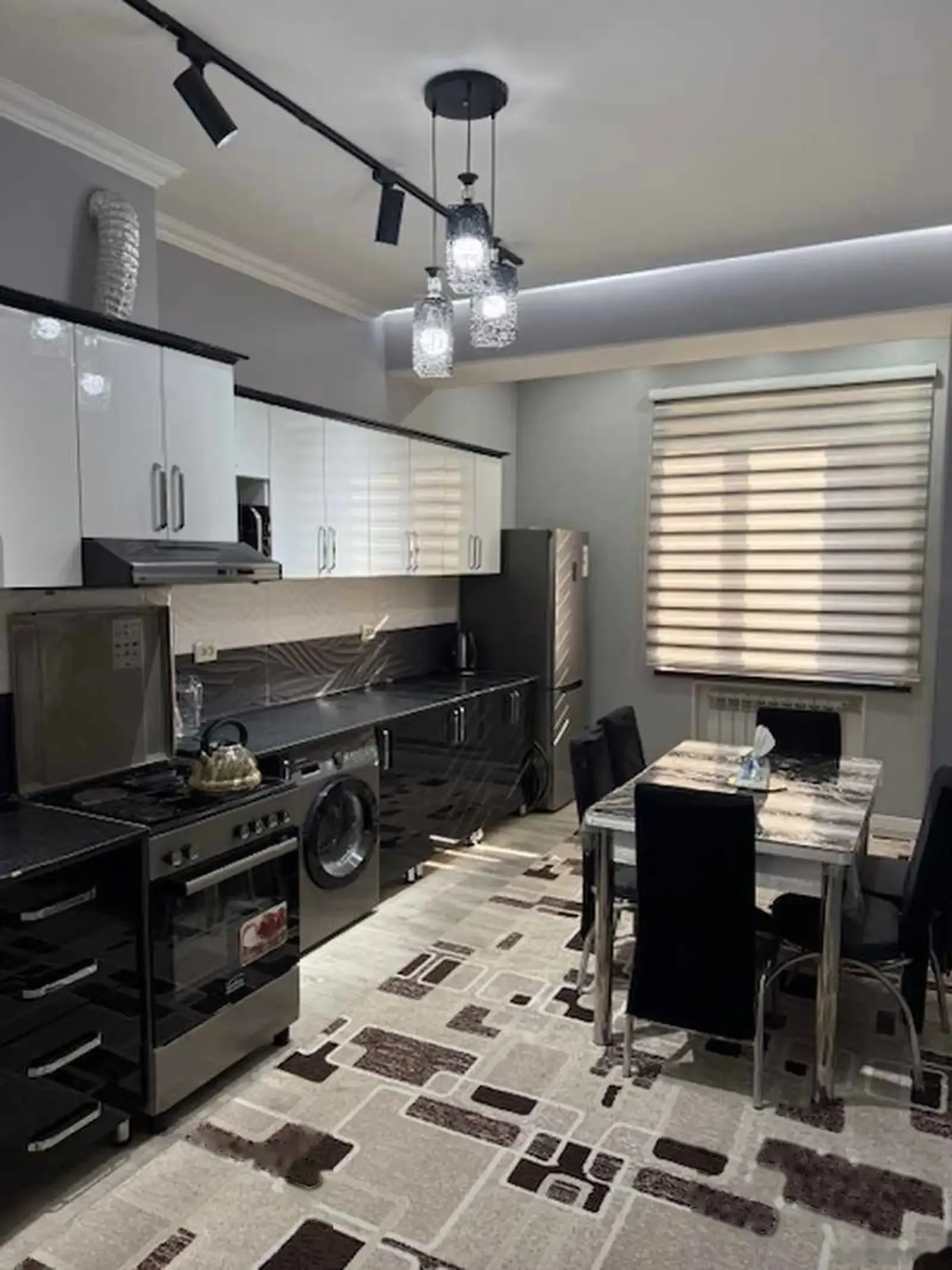 2-комн. квартира, 6 этаж, 76м², Шохмансур