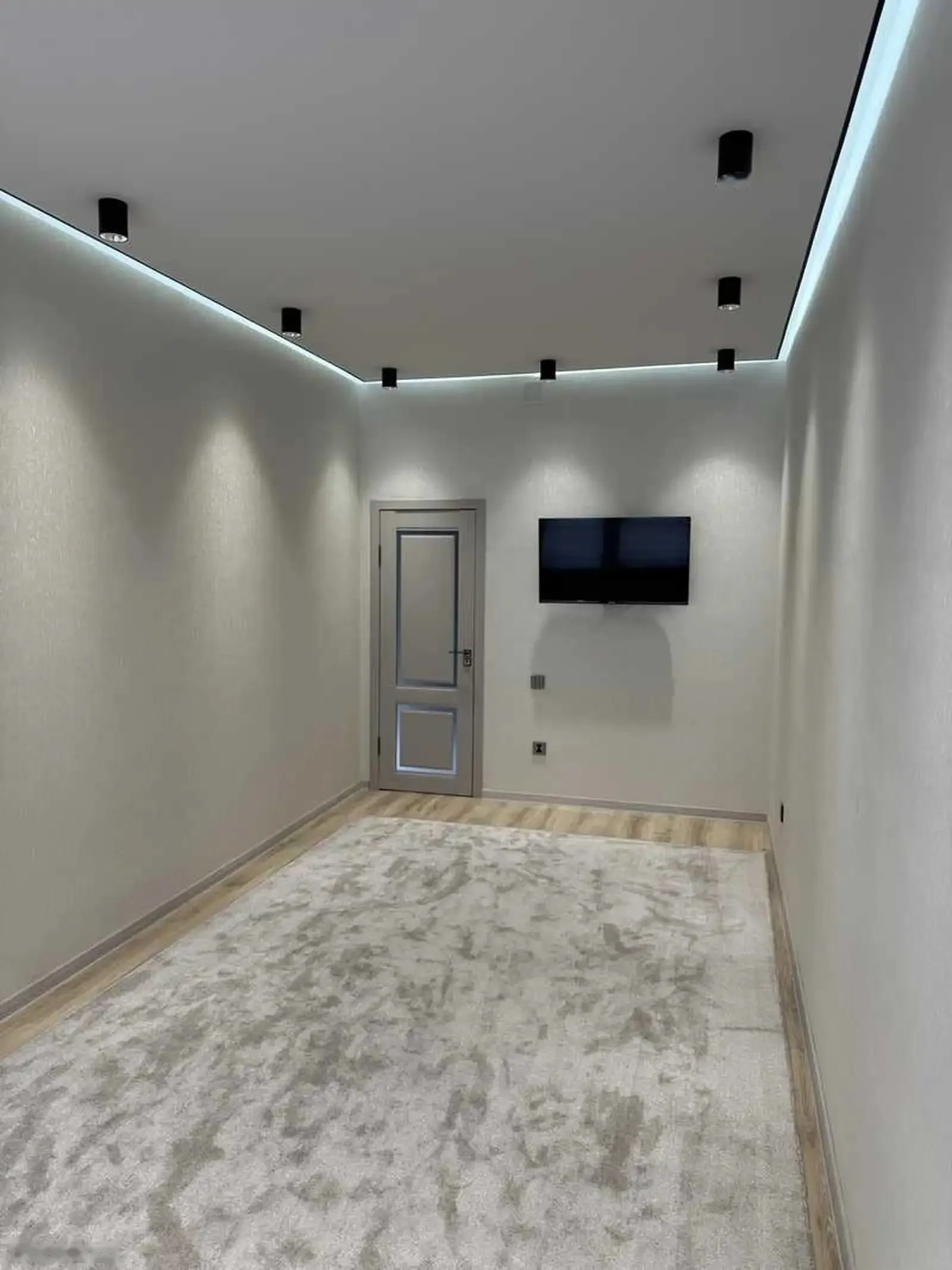 3-комн. квартира, 14 этаж, 110м², ОВИР
