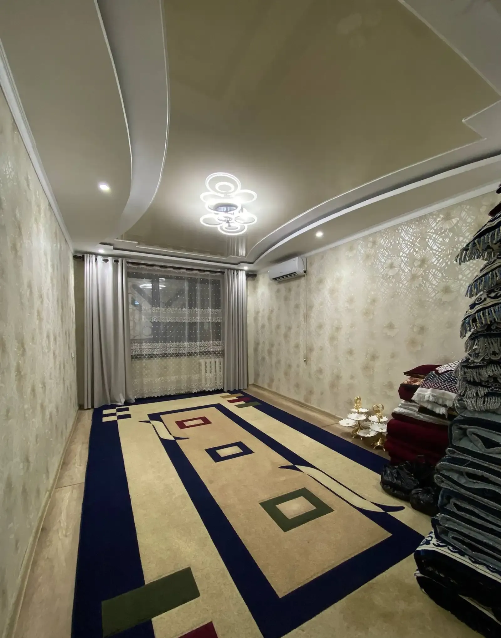 3-комн. квартира, 1 этаж, 70 м², Сино
