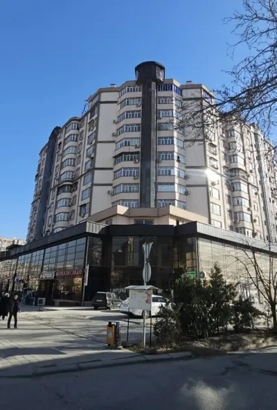 2-комн. квартира, 13 этаж, 52м², сино