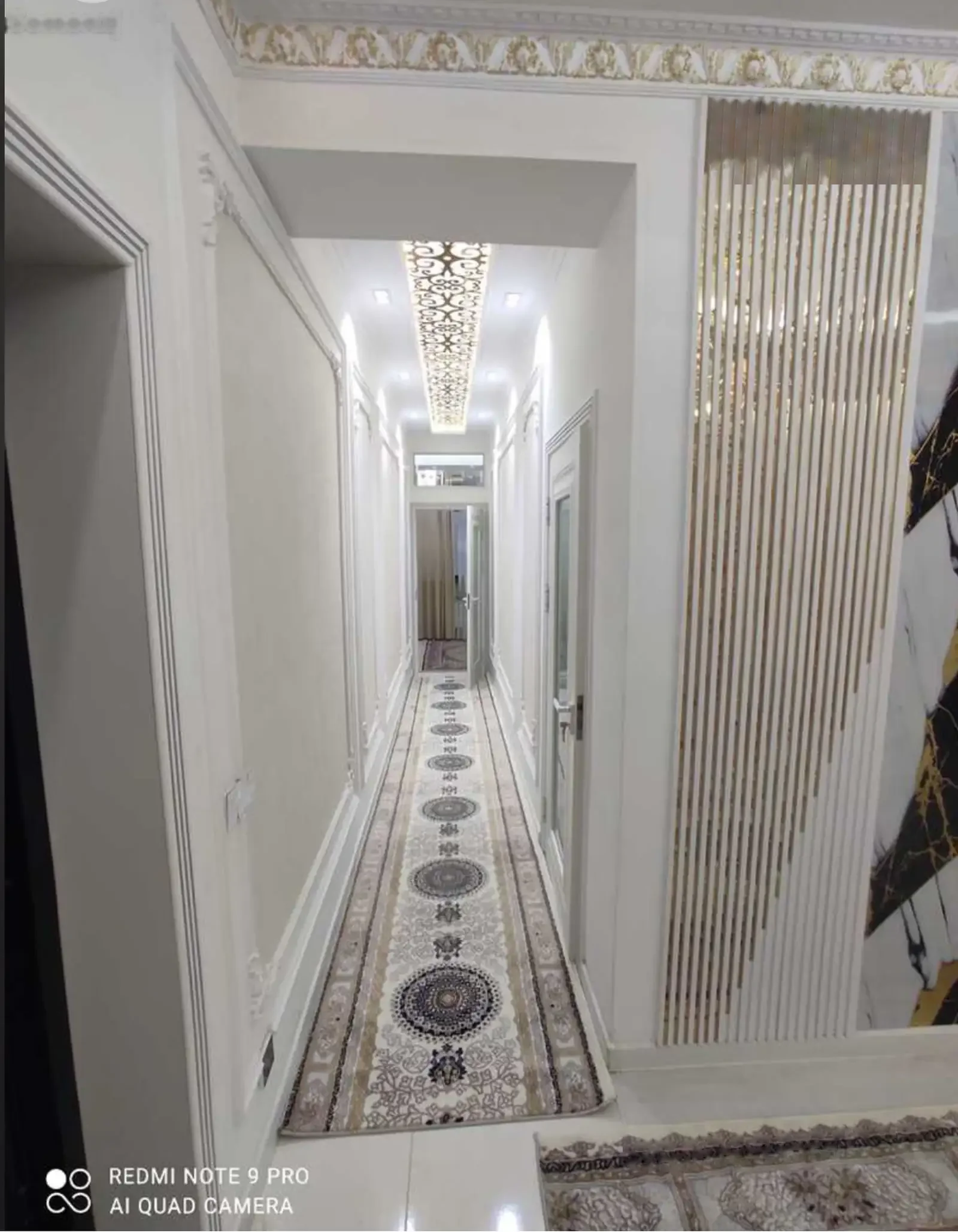 2-комн. квартира, 3 этаж, 72м², Голубой экран
