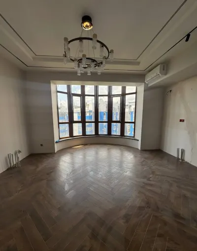 5-комн. квартира, 10 этаж, 170 м², И Сомони