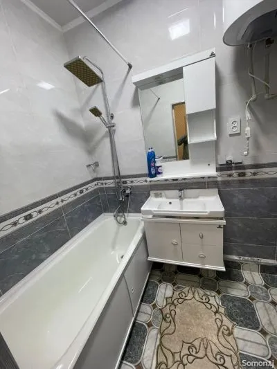 2-комн. квартира, 5 этаж, 65 м², Овир