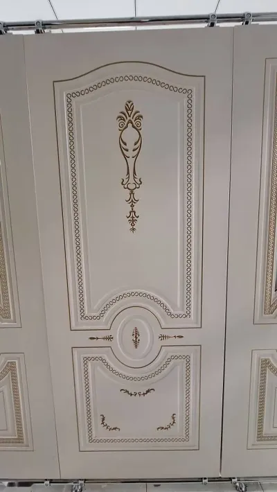 Дверь