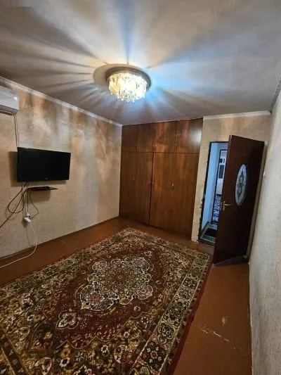 2-комн. квартира, 4 этаж, 70м², 101мкр