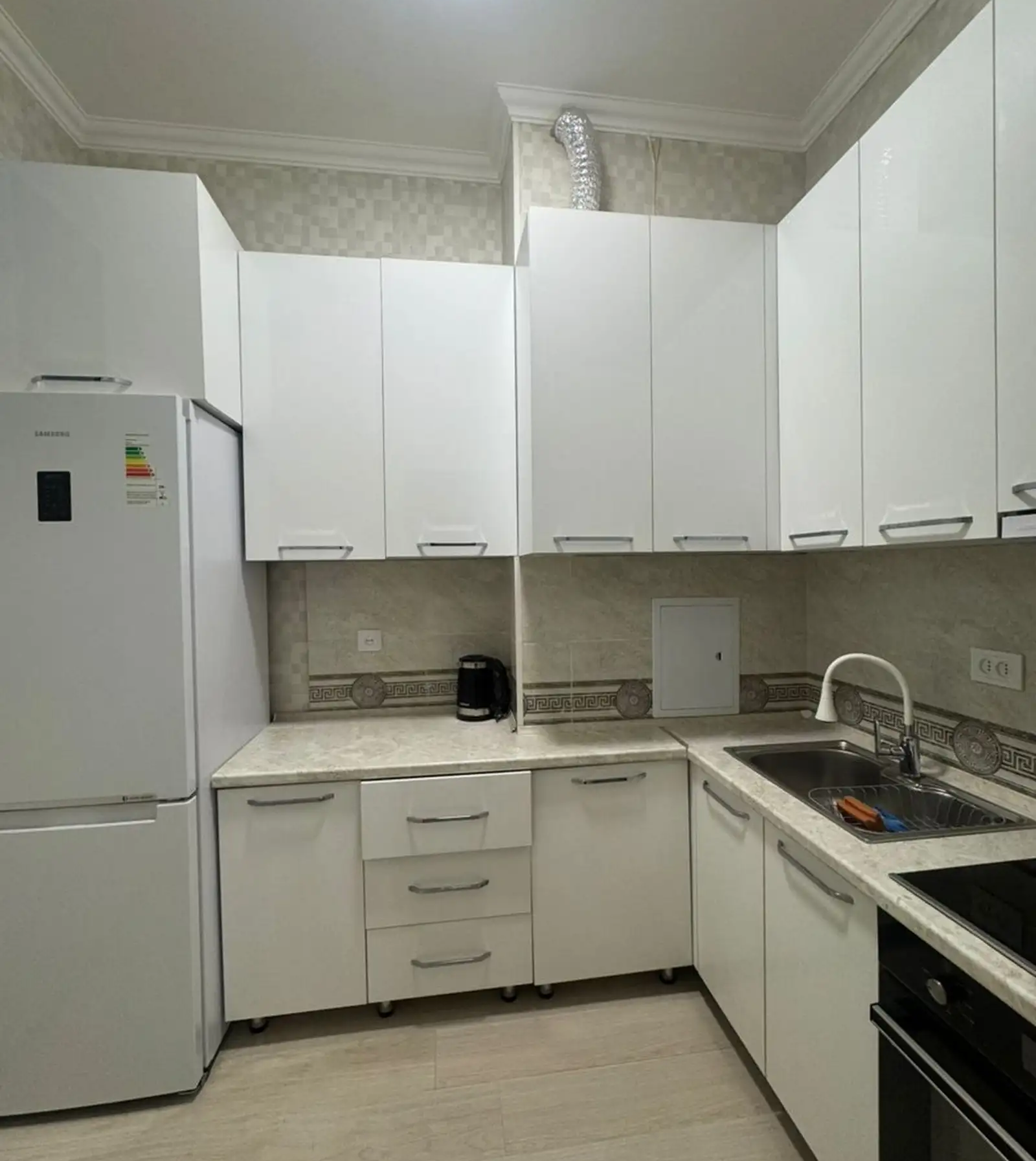 2-комн. квартира, 6 этаж, 70м², Шохмансур Айни