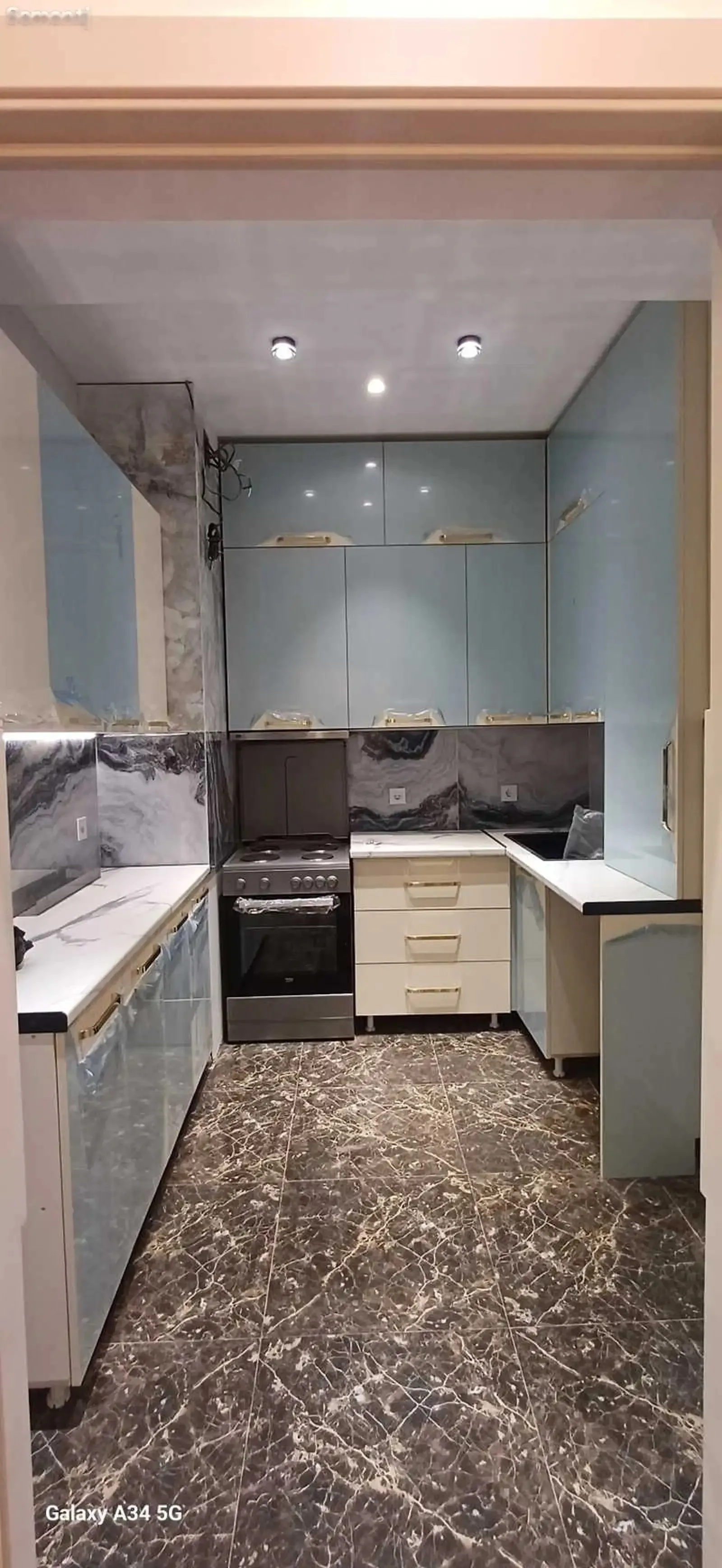 2-комн. квартира, 3 этаж, 72м², пайкари 82мкр