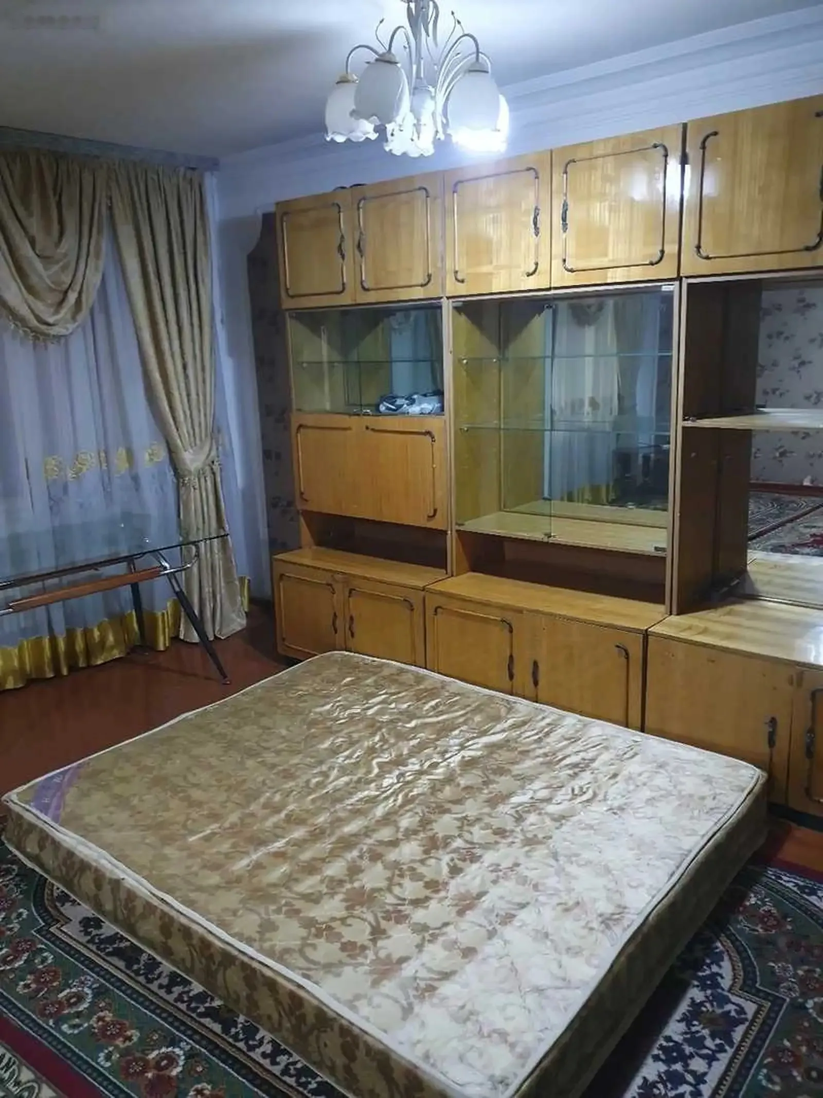 4-к квартира, 1 этаж, 78 м², 82мкр