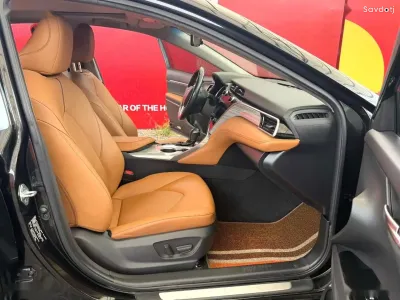 Toyota Camry, 2019