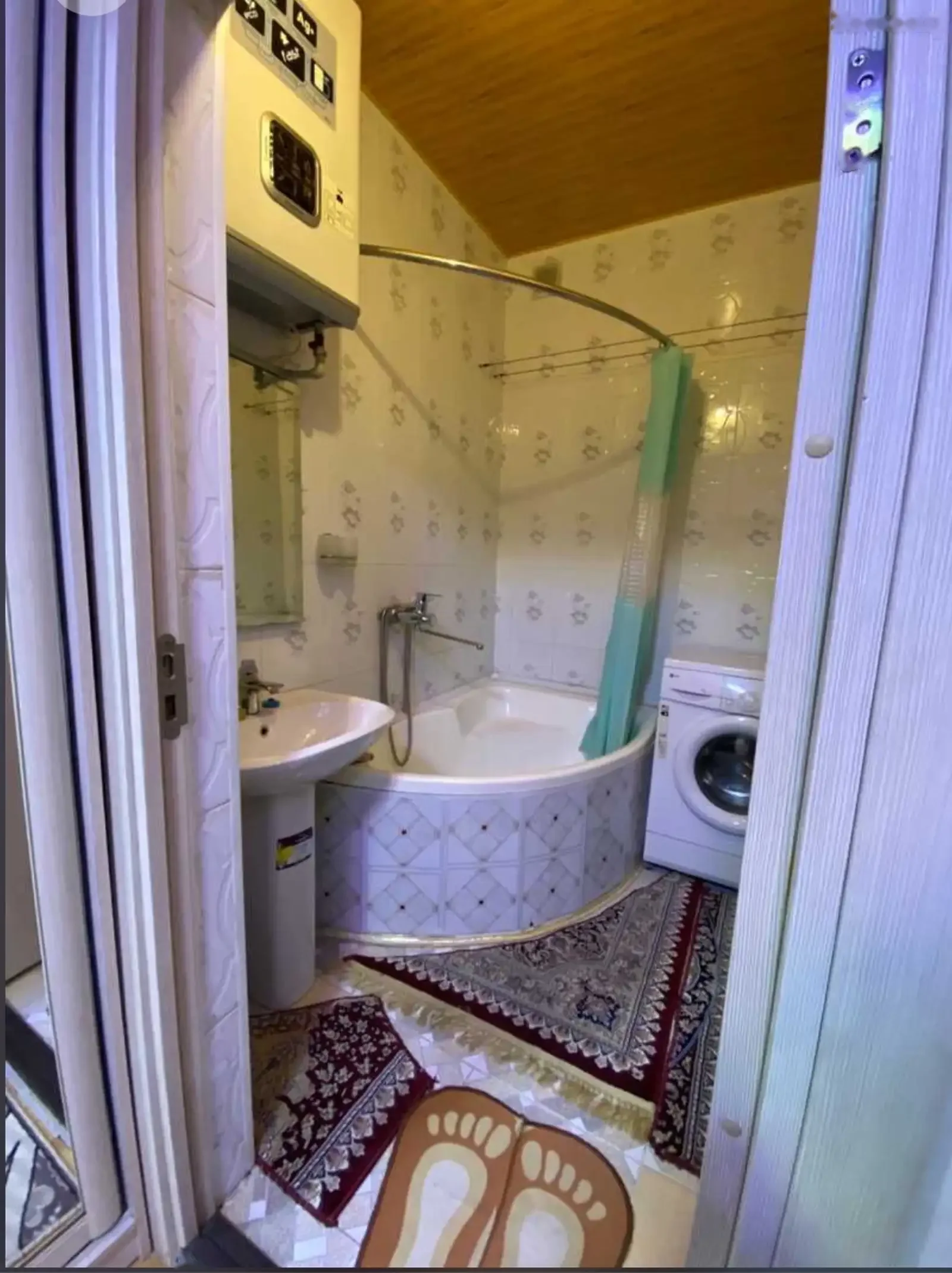 3-комн. квартира, 2 этаж, 100м², Сино