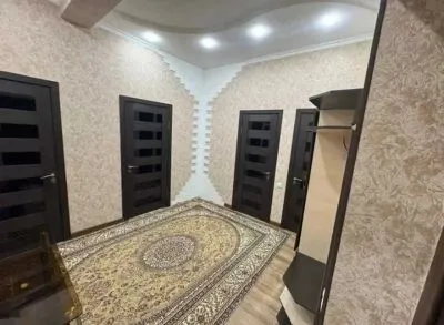 2-комн. квартира, 10 этаж, 82м², Голубой экран