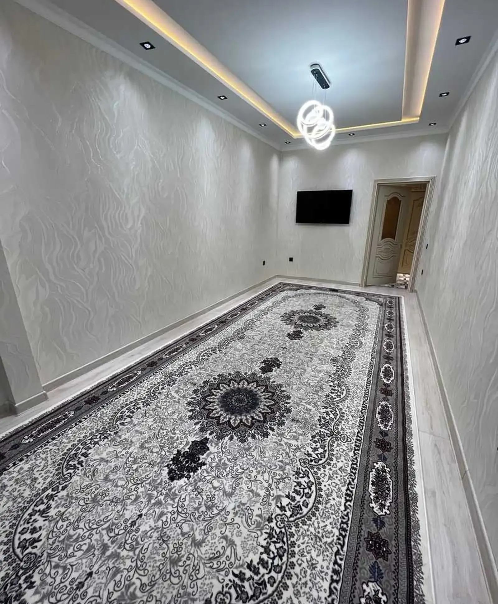 2-комн. квартира, 15 этаж, 60м², ОВИР