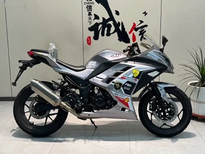 Мотоцикл Kawasaki 400 cc — миниатюра 2