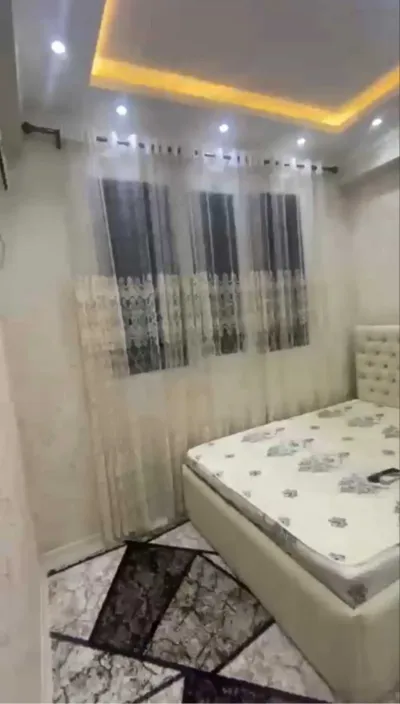2-комн. квартира, 4 этаж, 45м², Голубой экран