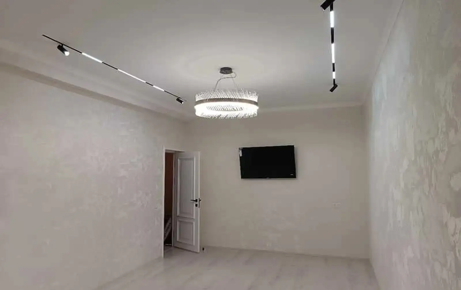 2-комн. квартира, 4 этаж, 65м², 82мкр