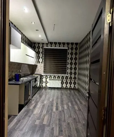 4-комн. квартира, 2 этаж, 100м², Сино