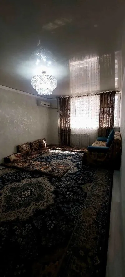 1-комн. квартира, 2 этаж, 45 м², И. Сомони, Центр