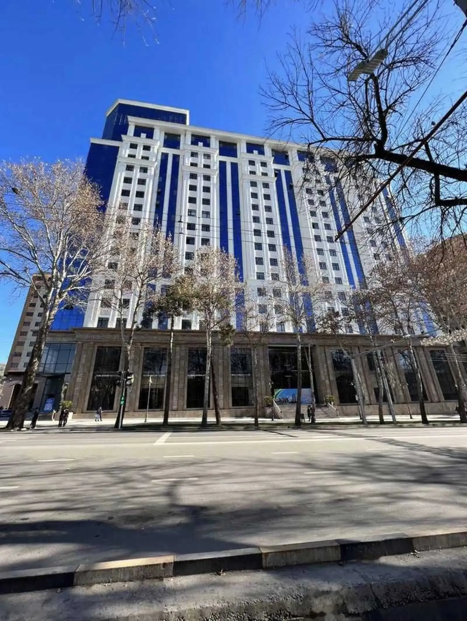 3-комн. квартира, 14 этаж, 110м², Исмоил Сомони