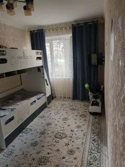 3-комн. квартира, 1 этаж, 68м², шохмансур