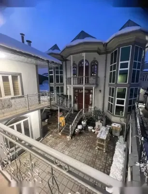 2-этажный, 8 комнатный дом, 430 м², Сомони