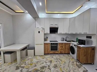 2-комн. квартира, 10 этаж, 62м², Шохмансур