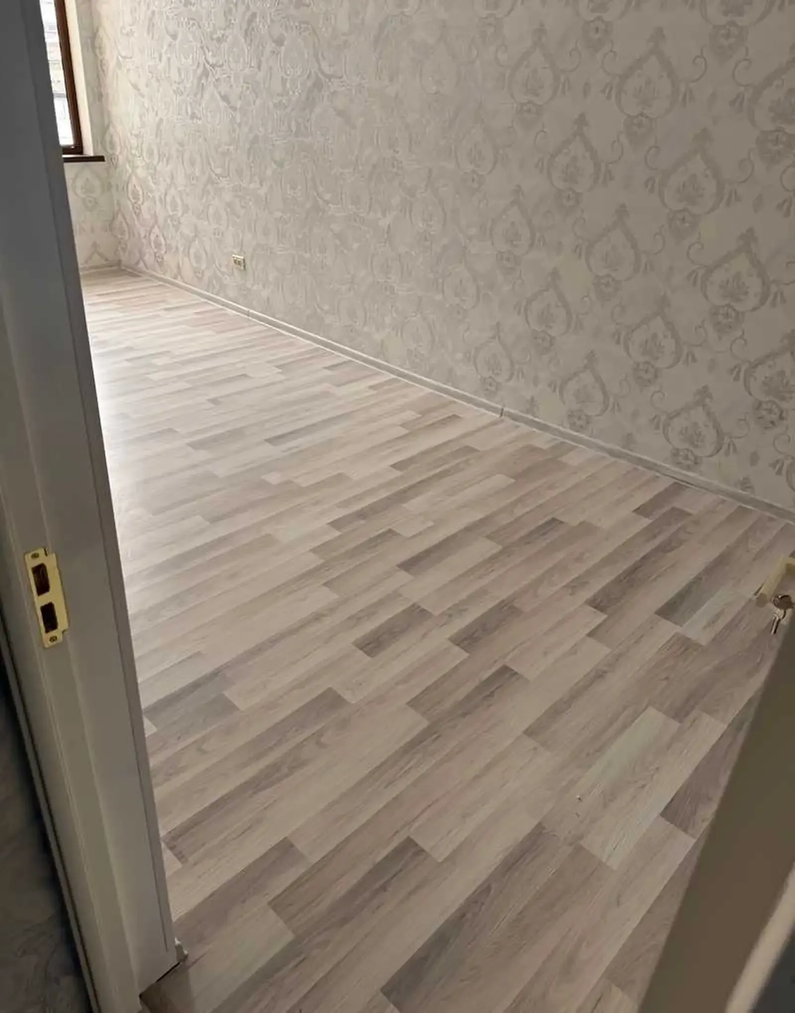 2-комн. квартира, 3 этаж, 60м², Сино