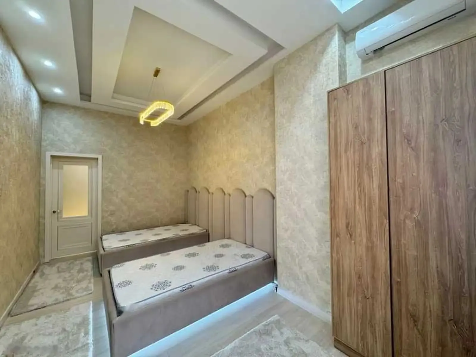 3-комн. квартира, 2 этаж, 120м², 82мкр