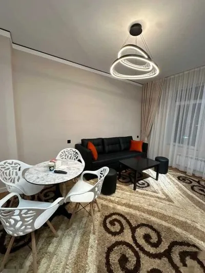 2-комн. квартира, 9 этаж, 70м², И. Сомони