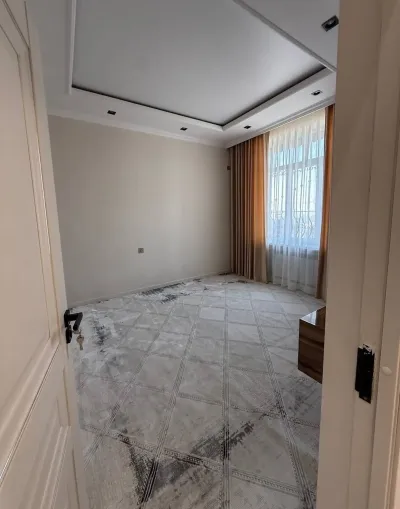 2-комн. квартира, 19 этаж, 52 м², Шохмансур