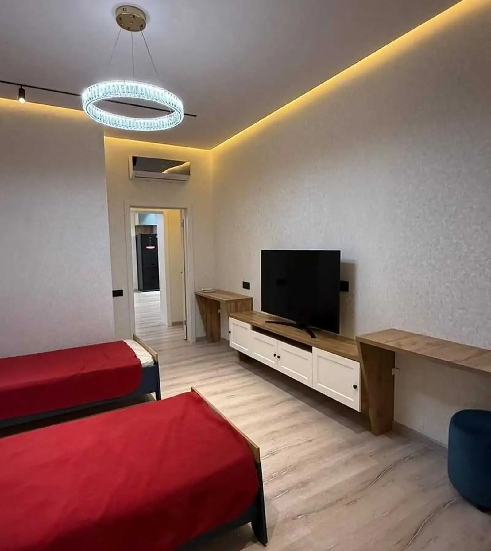 3-комн. квартира, 8 этаж, 105м², Стадион Спартак Роддом -1