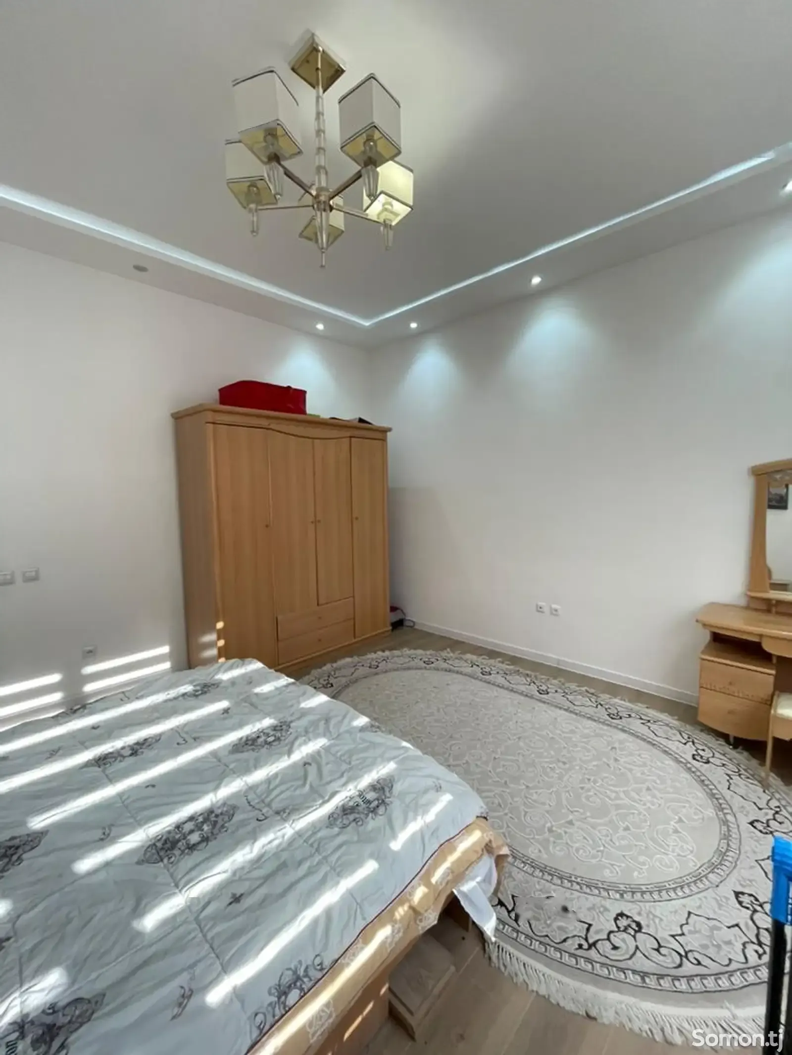 2-комн. квартира, 2 этаж, 60м², Цум