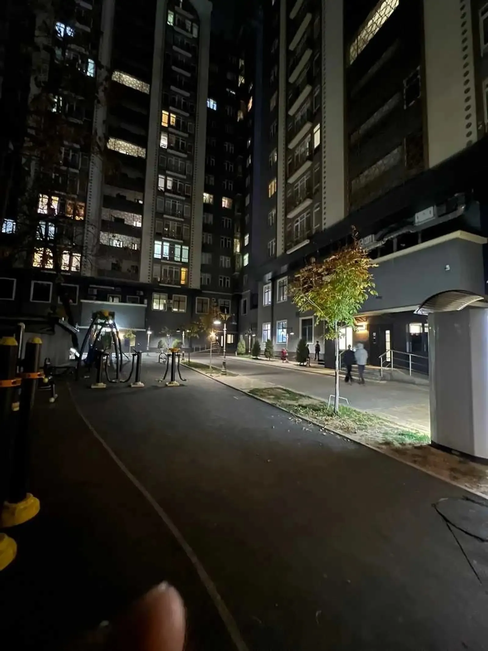 4-комн. квартира, 3 этаж, 133м², ориентир Овир
