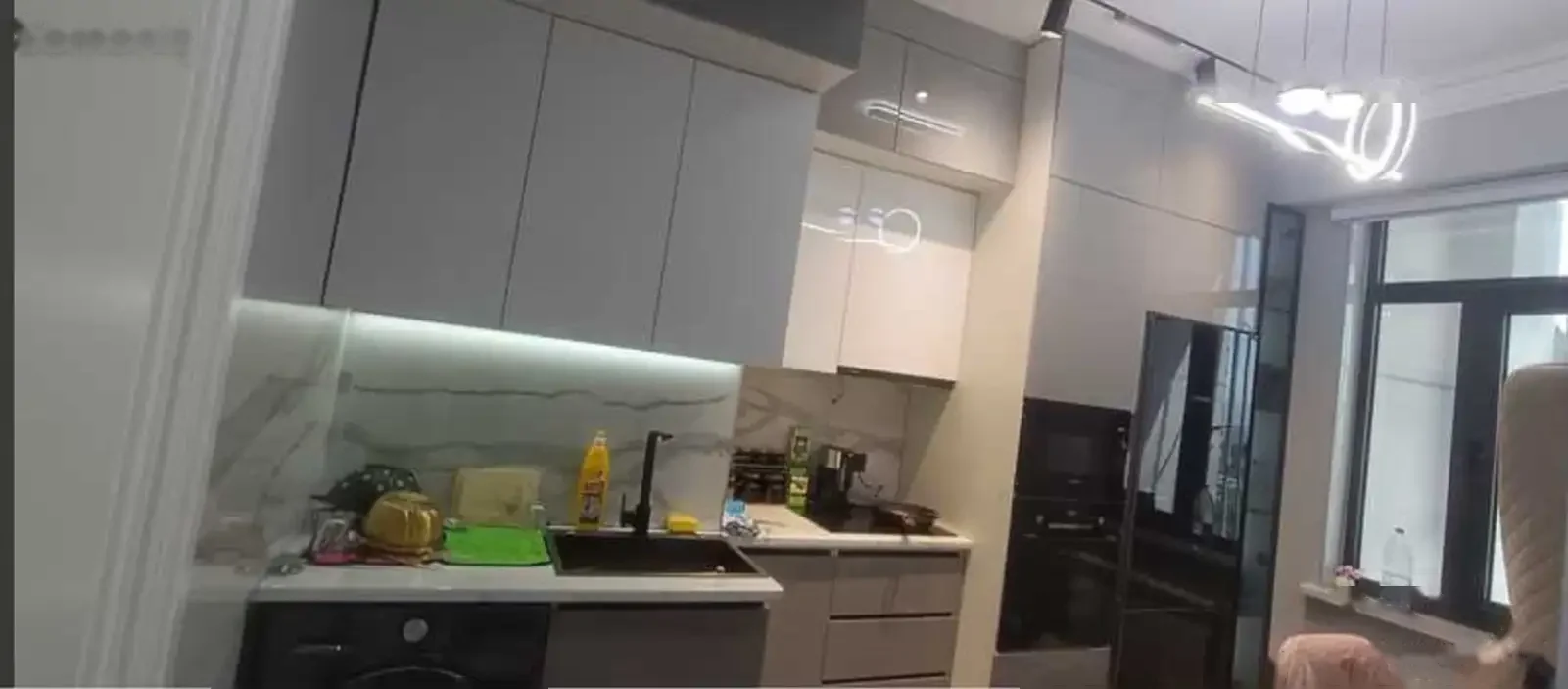 3-комн. квартира, 9 этаж, 90м², Шохмансур танка