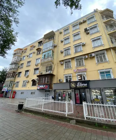 4-комн. квартира, 4 этаж, 140 м², Сино 102мкр возле Ресторана Шахриёр