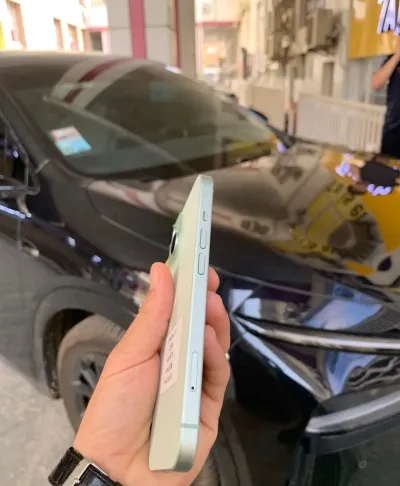 Apple Iphone 15 128 gb — миниатюра 8