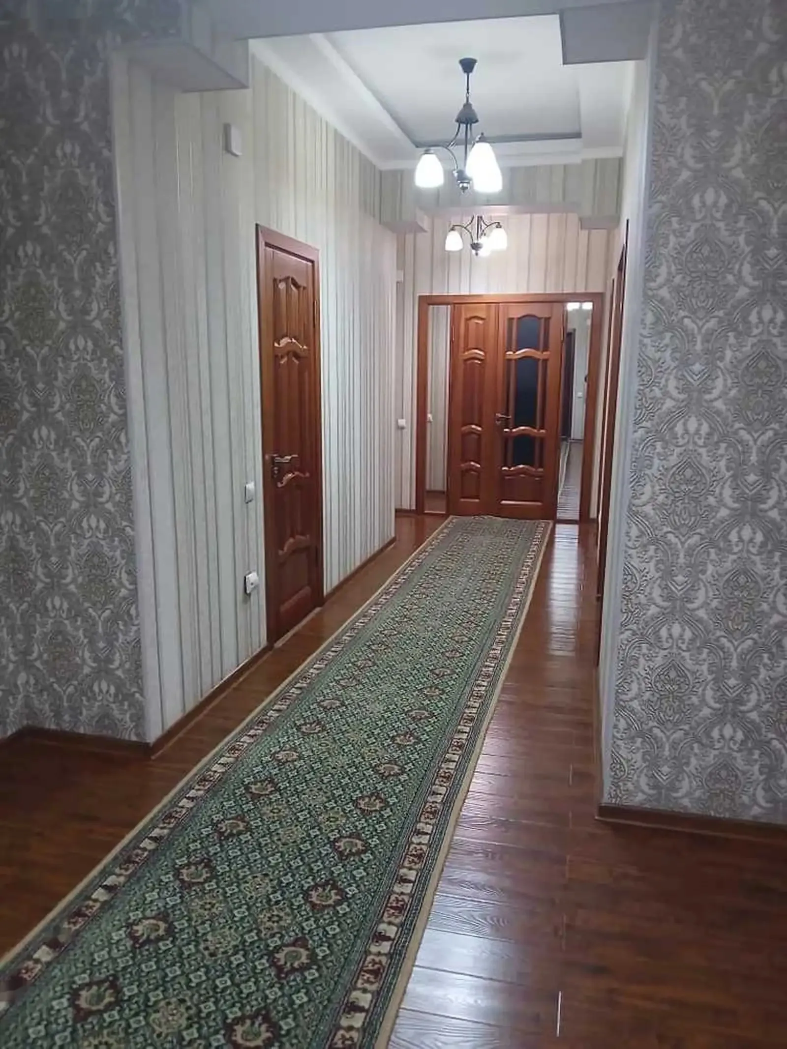 3-комн. квартира, 4 этаж, 130м², И.Сомони (Алфемо )