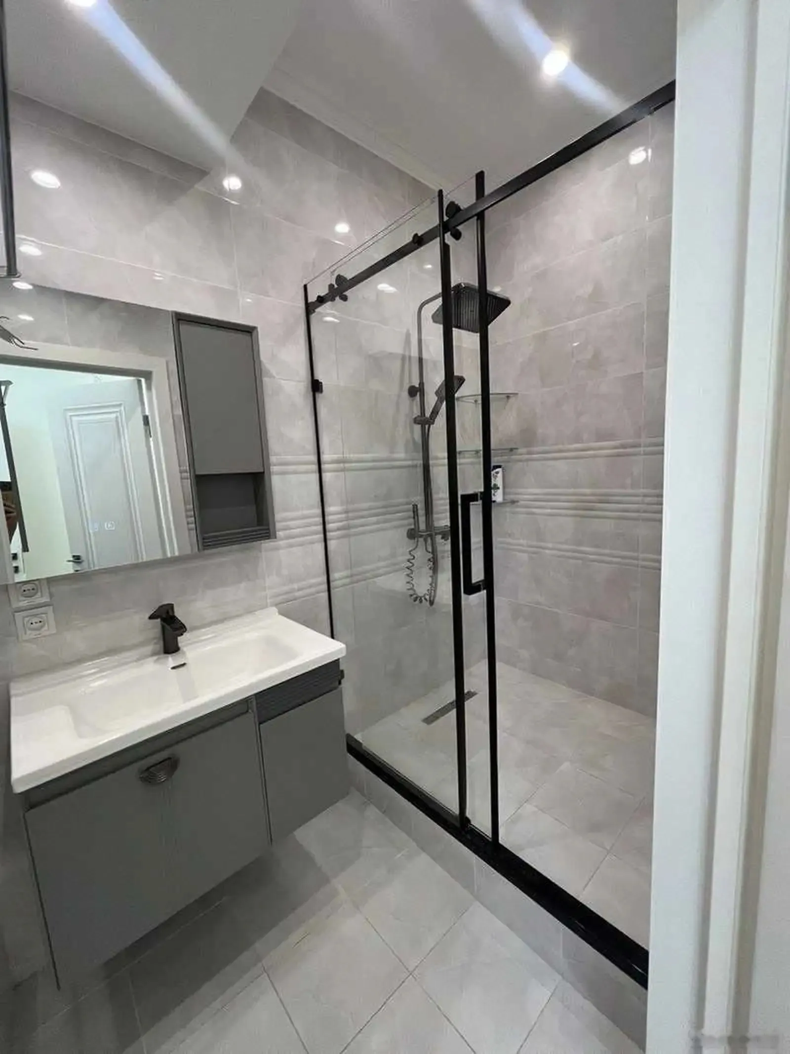 2-комн. квартира, 4 этаж, 70м², Шохмансур