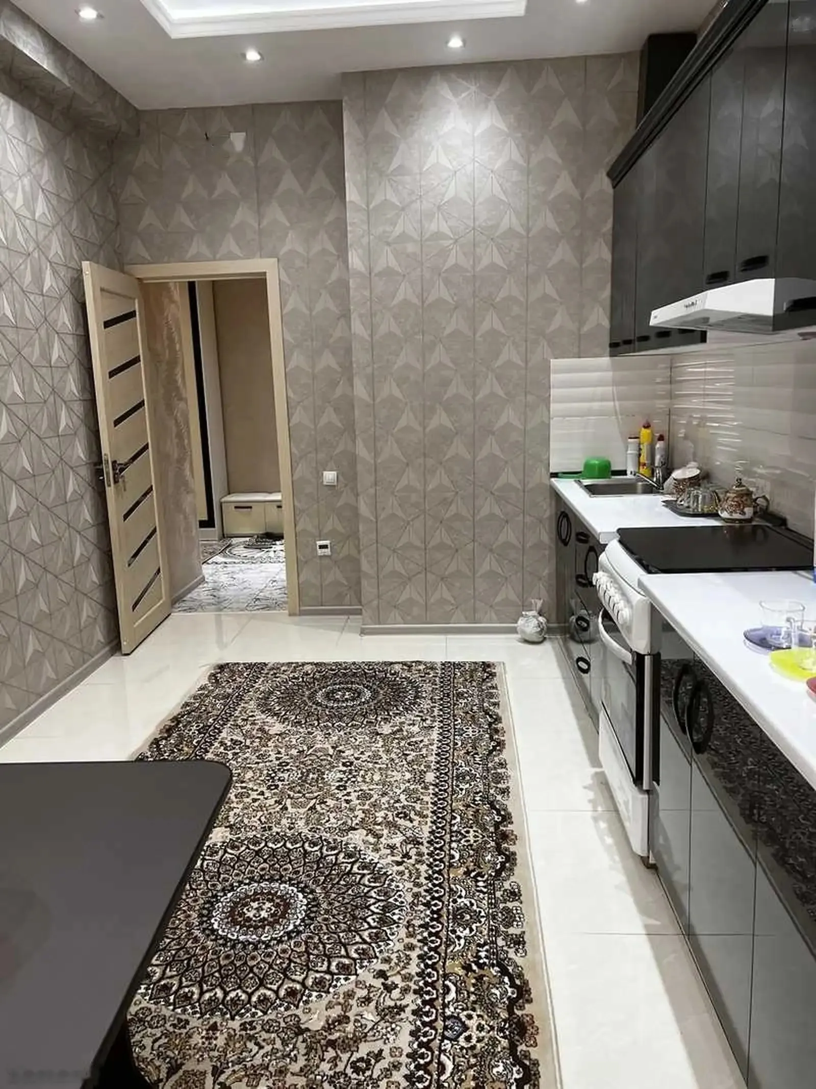 2-комн. квартира, 8 этаж, 80м², Гранд отель