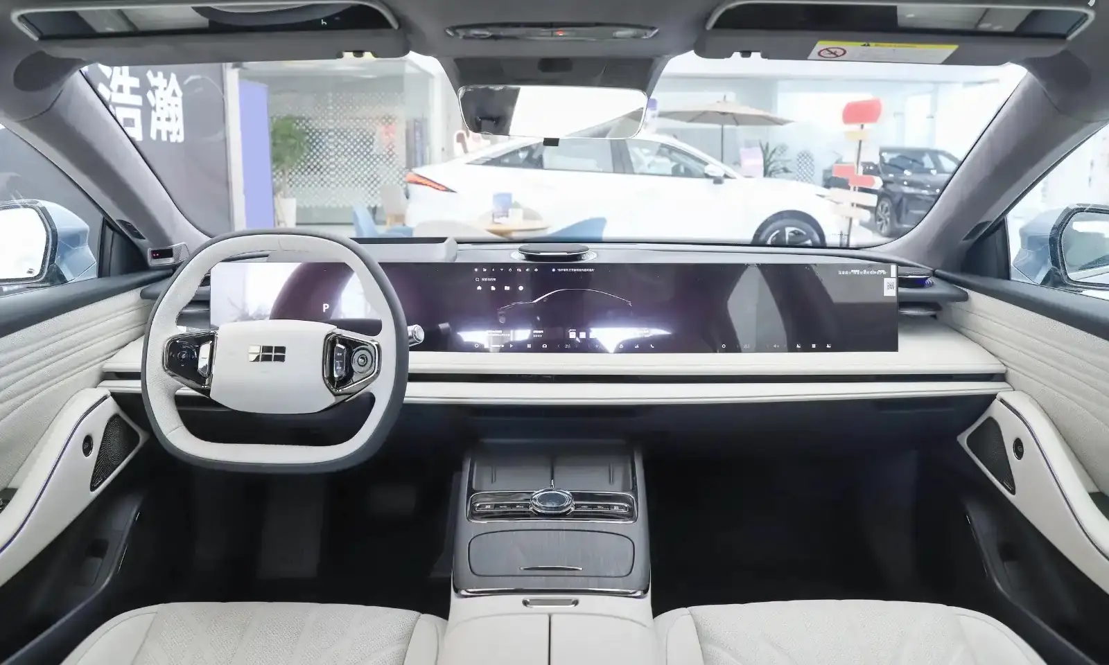 Geely Galaxy E8,