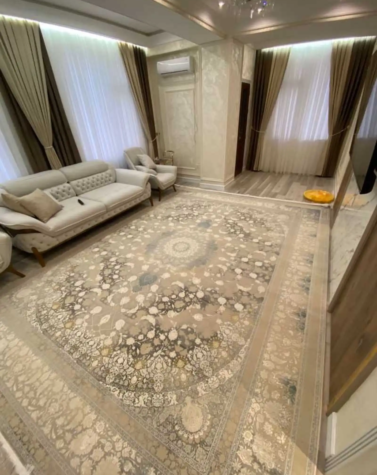 3-комн. квартира, 4 этаж, 140м², Шохмансур Опера болет пеши Парки Куруши Кабир