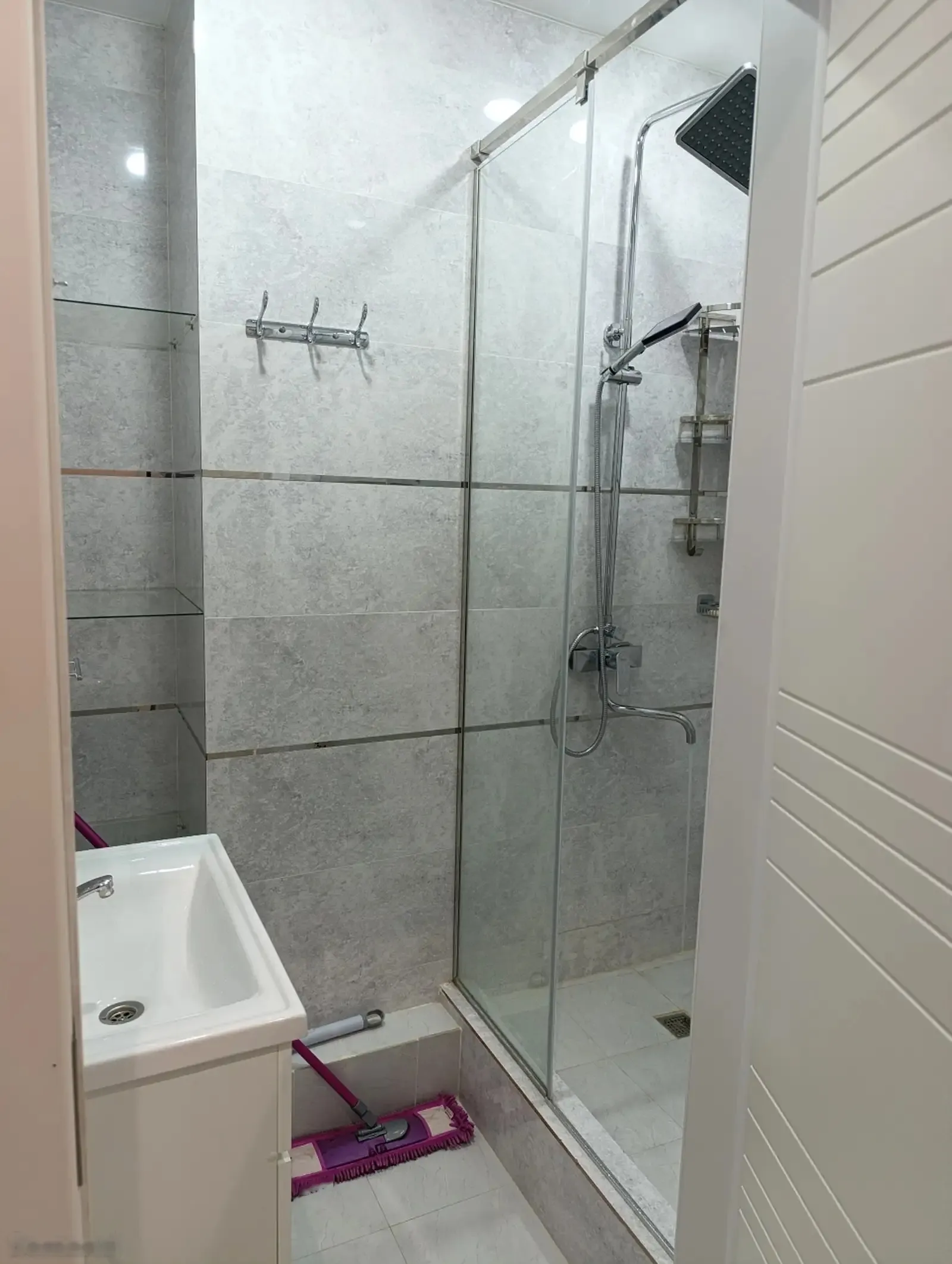 1-комн. квартира, 15 этаж, 60 м², Голубой экран