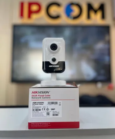 Камера Hikvision DS 2CD2421G0 I 4mm IP камера 2 МП с PIR датчиком и двусторонним