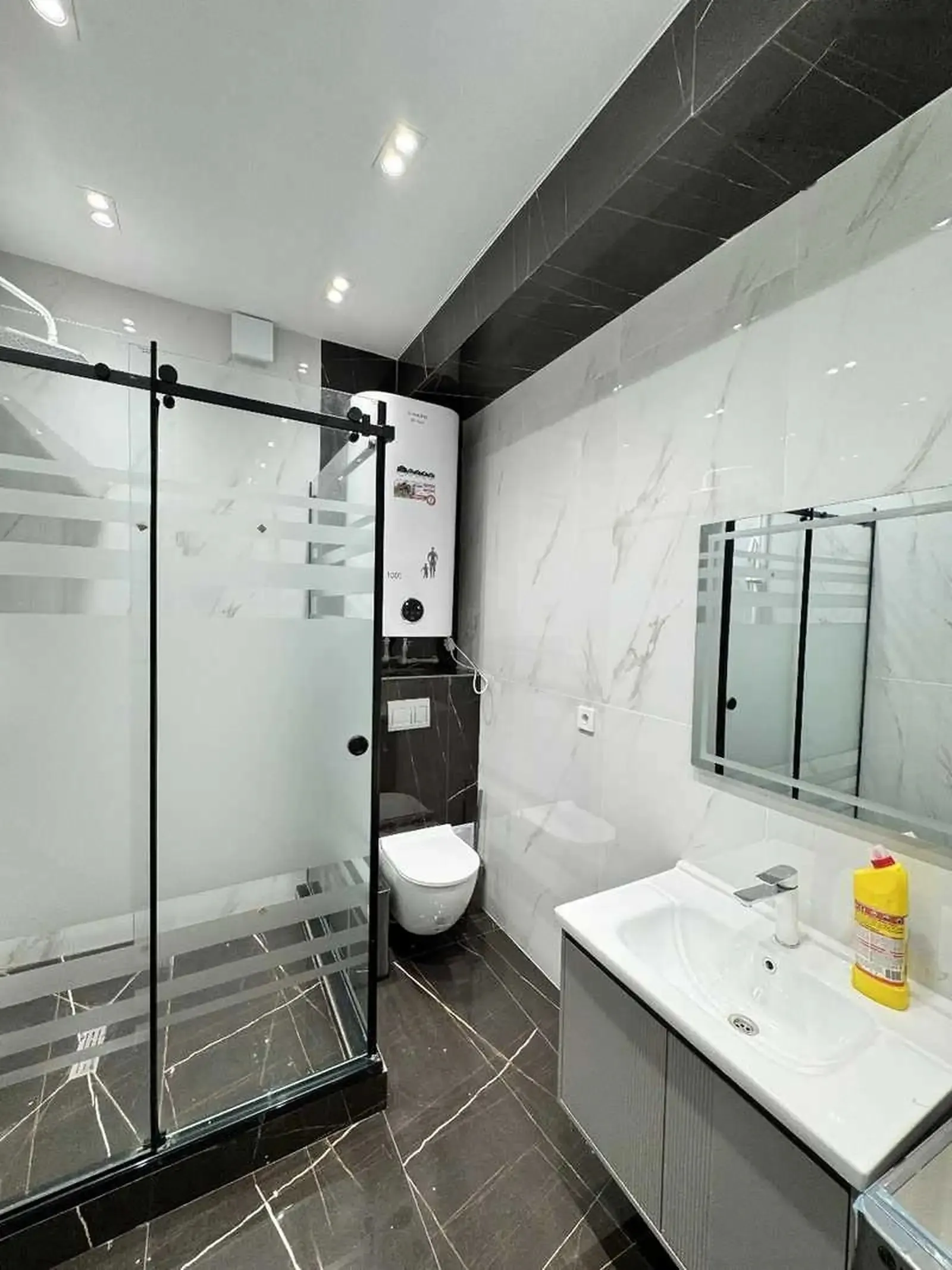 2-комн. квартира, 10 этаж, 65м², Роддоми