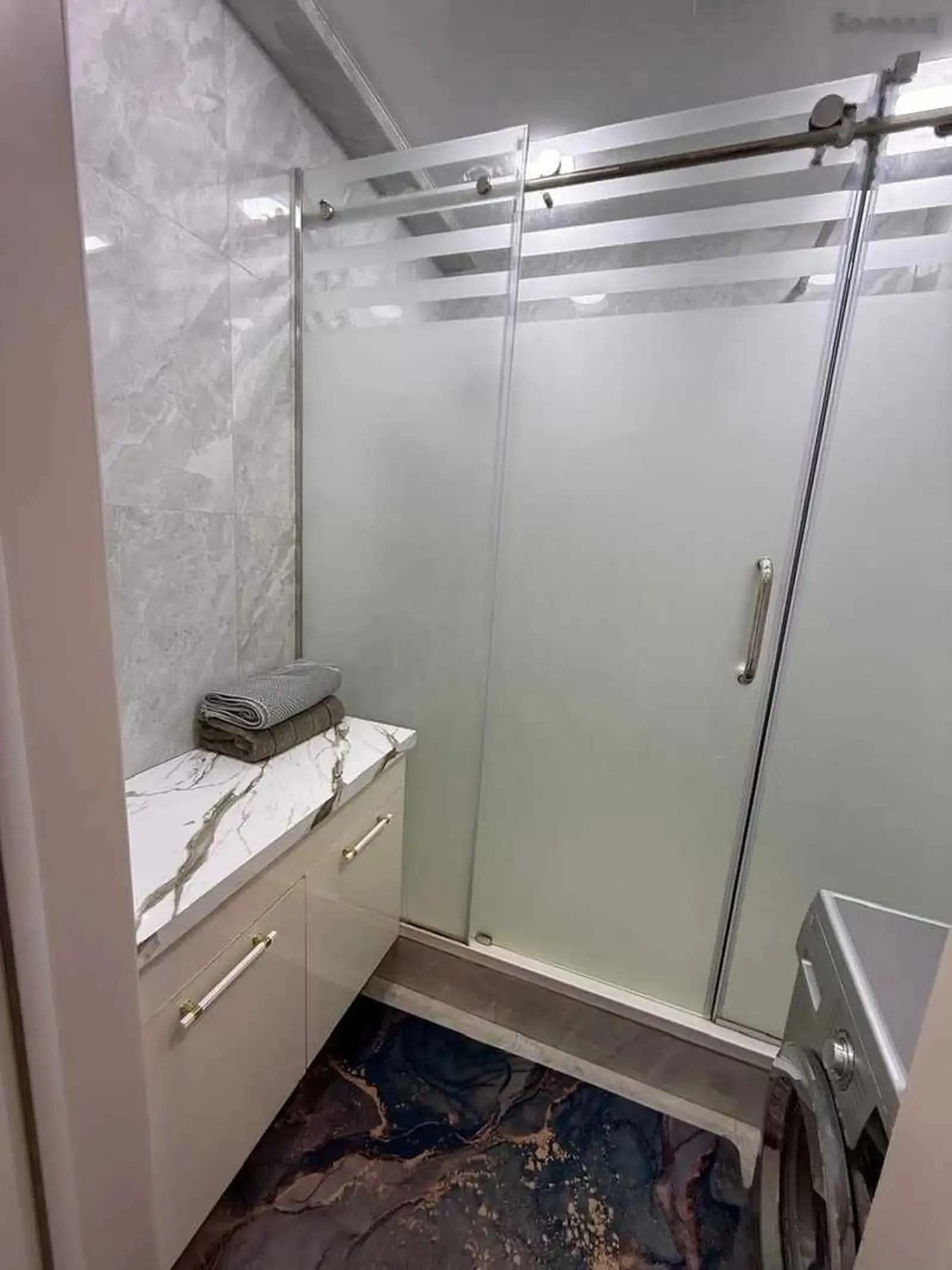 2-комн. квартира, 12 этаж, 90м², Шохмансур
