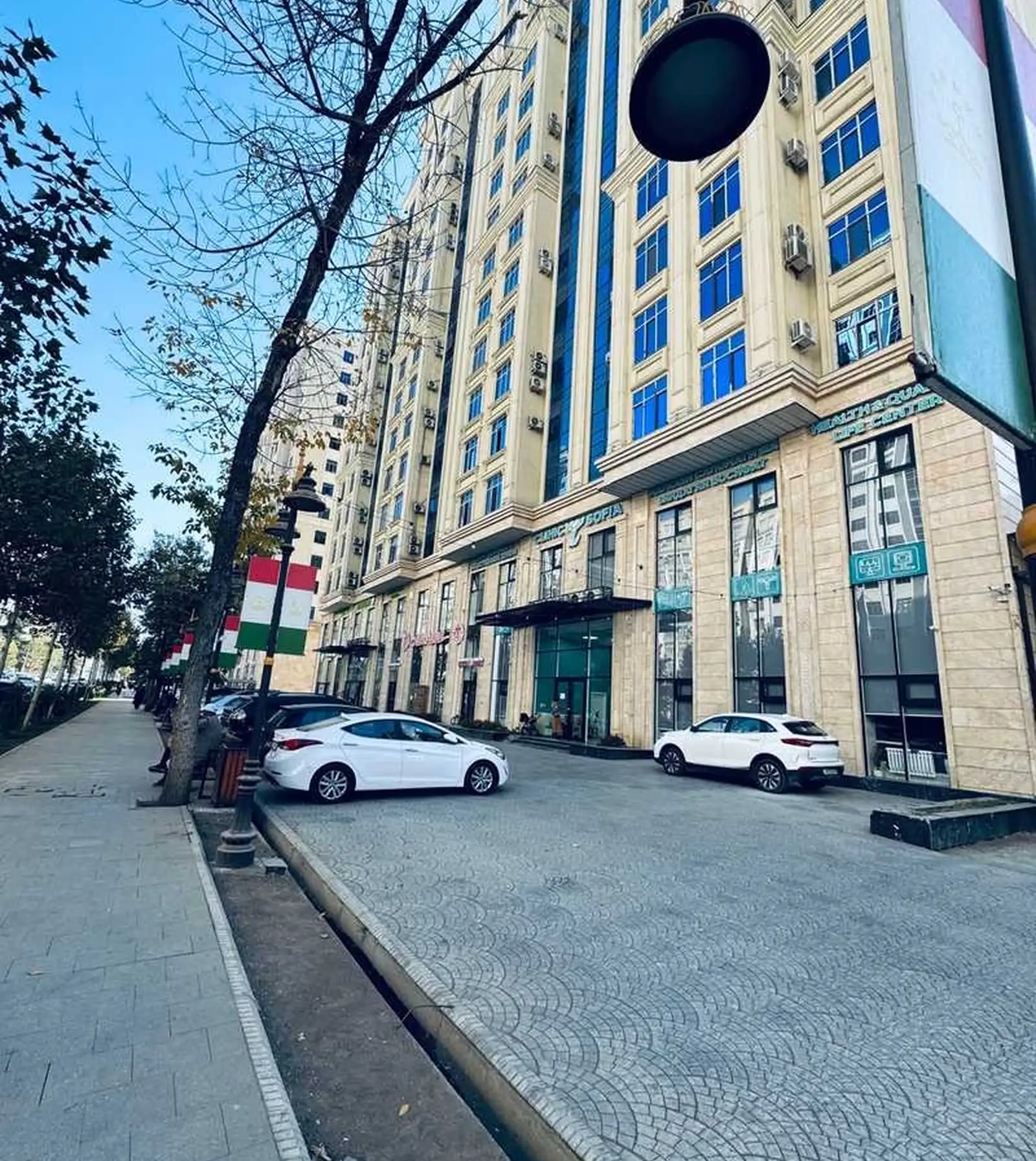 2-комн. квартира, 5 этаж, 65м², Шохмансур, бари Пайкари голубой экран, Наздикии УВД