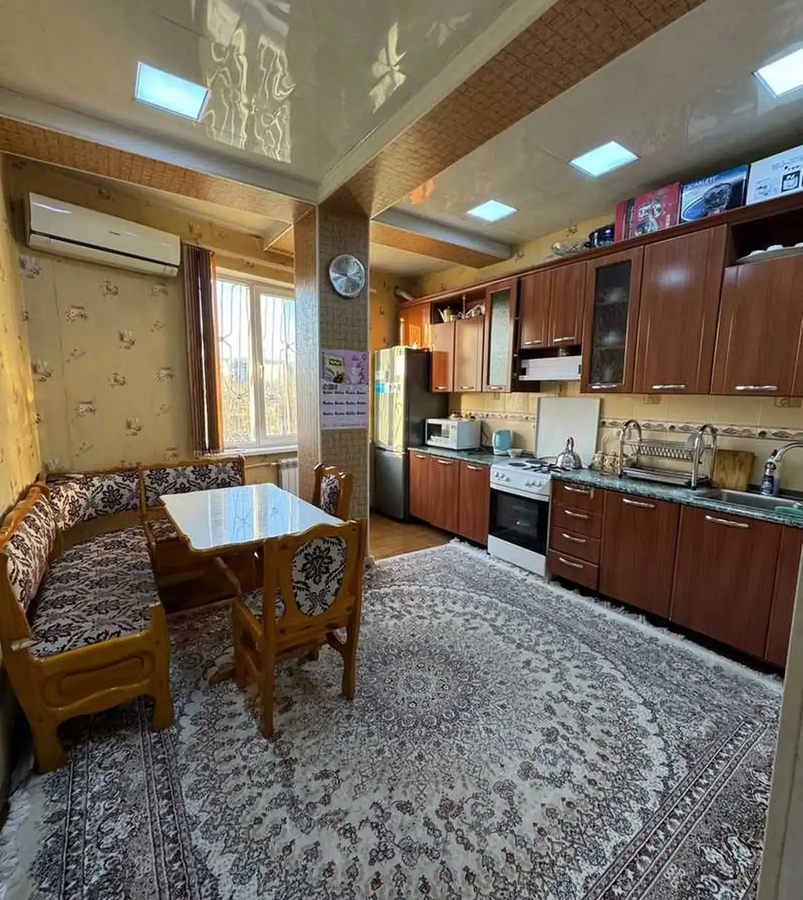 2-комн. квартира, 6 этаж, 97м², сино