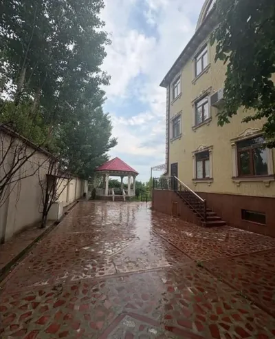 3-этажный, 3 комнатный дом, 700 м², Чоряккорон