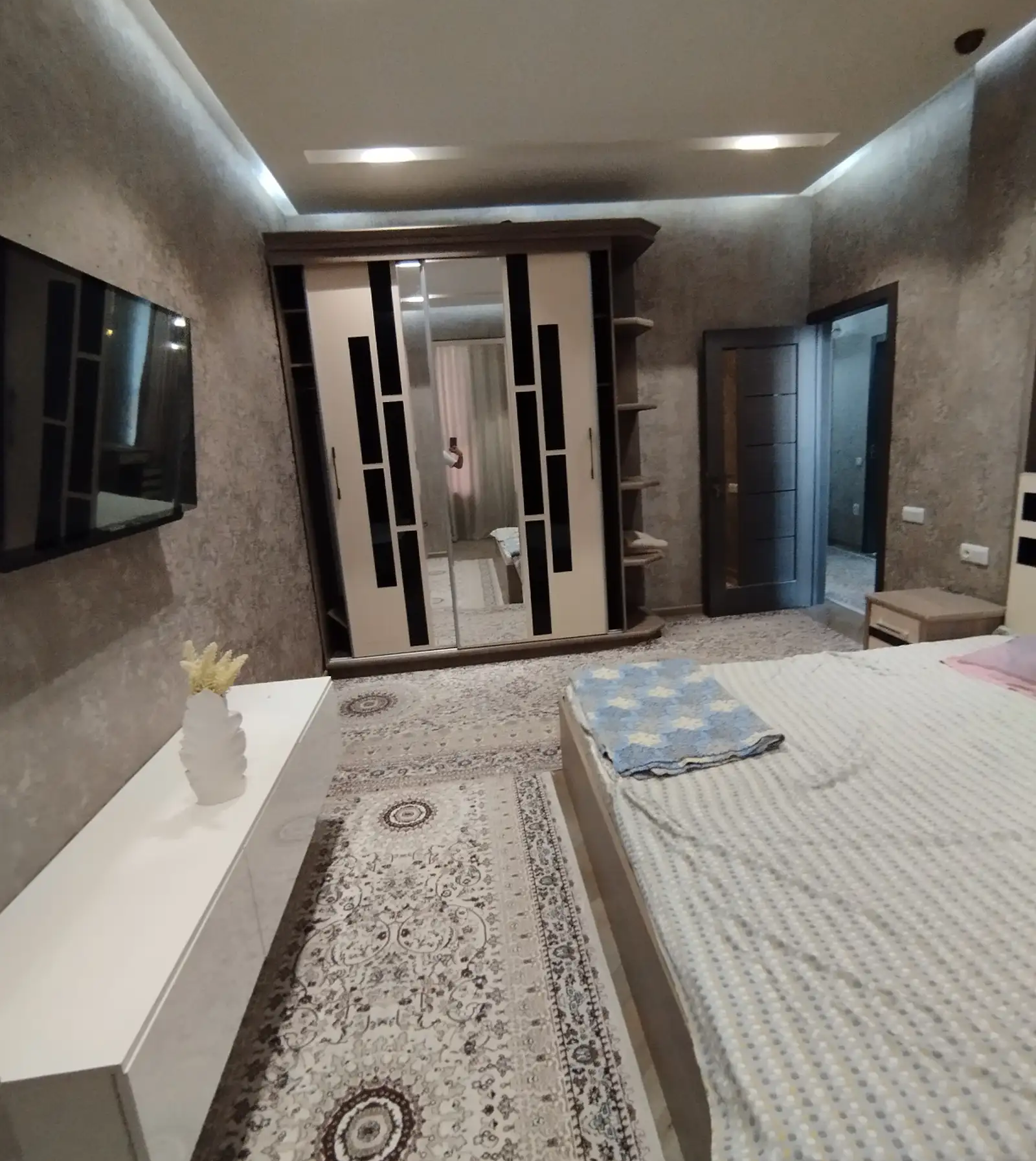 2-комн. квартира, 17 этаж, 75м², Спартак доми Симург ру баруи Роддоми