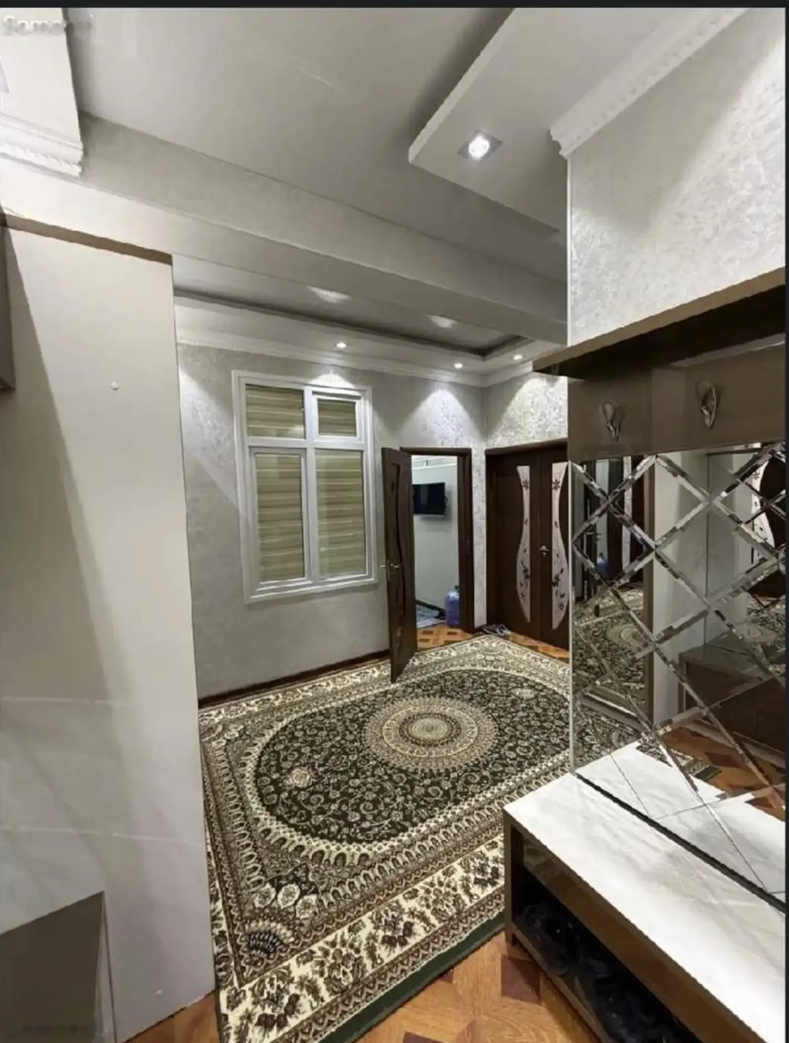 2-комн. квартира, 10 этаж, 70м², 82мкр
